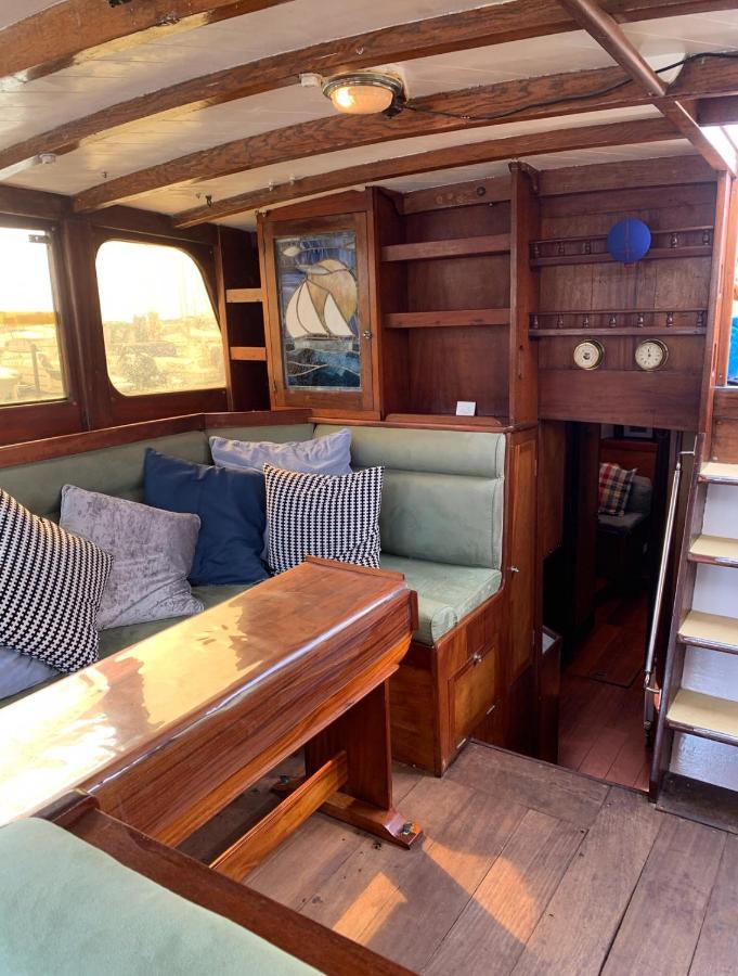 Port Deauville Yacht Vintage Luaran gambar